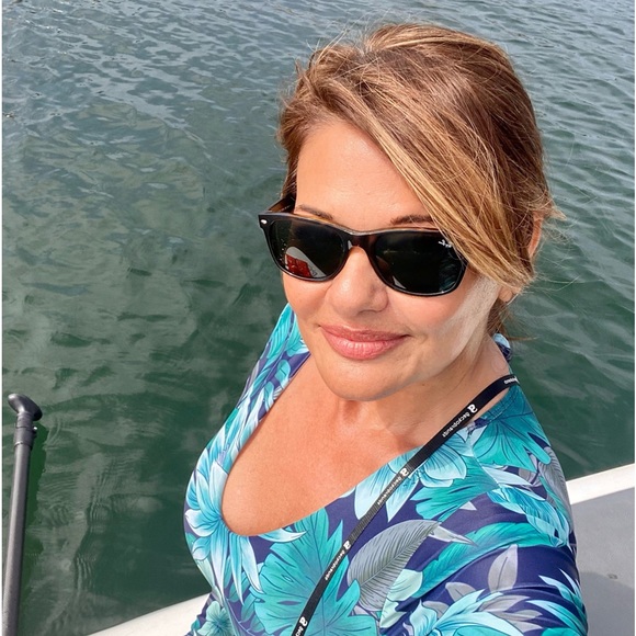 Meet your Posher, Rene - Picture 3 of 3